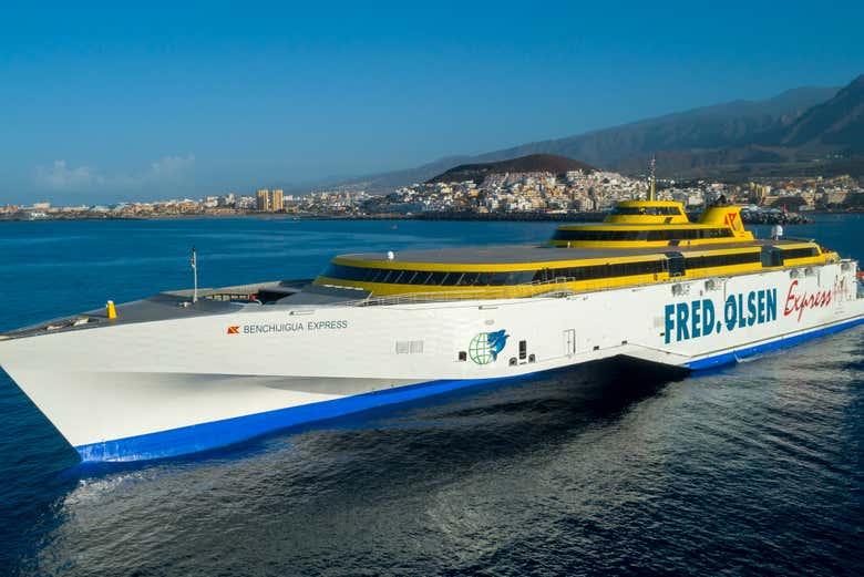 Ferry entre Tenerife e La Gomera