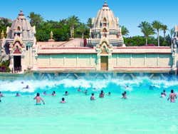 Piscina com ondas do Siam Park